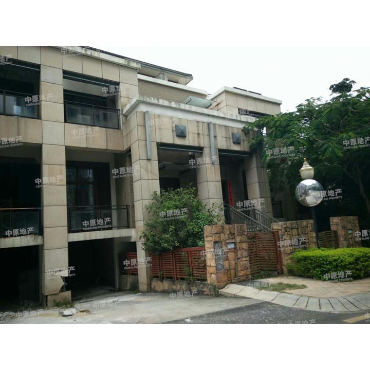 《皇牌代理》紫麟山别墅 联排中间位置 前后花园 业主